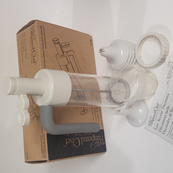 The Pampered Chef Easy Accent Decorator 1778 - Picture 8 of 8